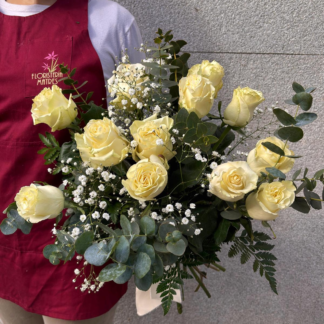 Ramo Pureza - 12 rosas